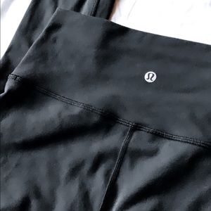 🚫SOLD▪️LULULEMON WUNDER UNDER LUON LEGGINGS